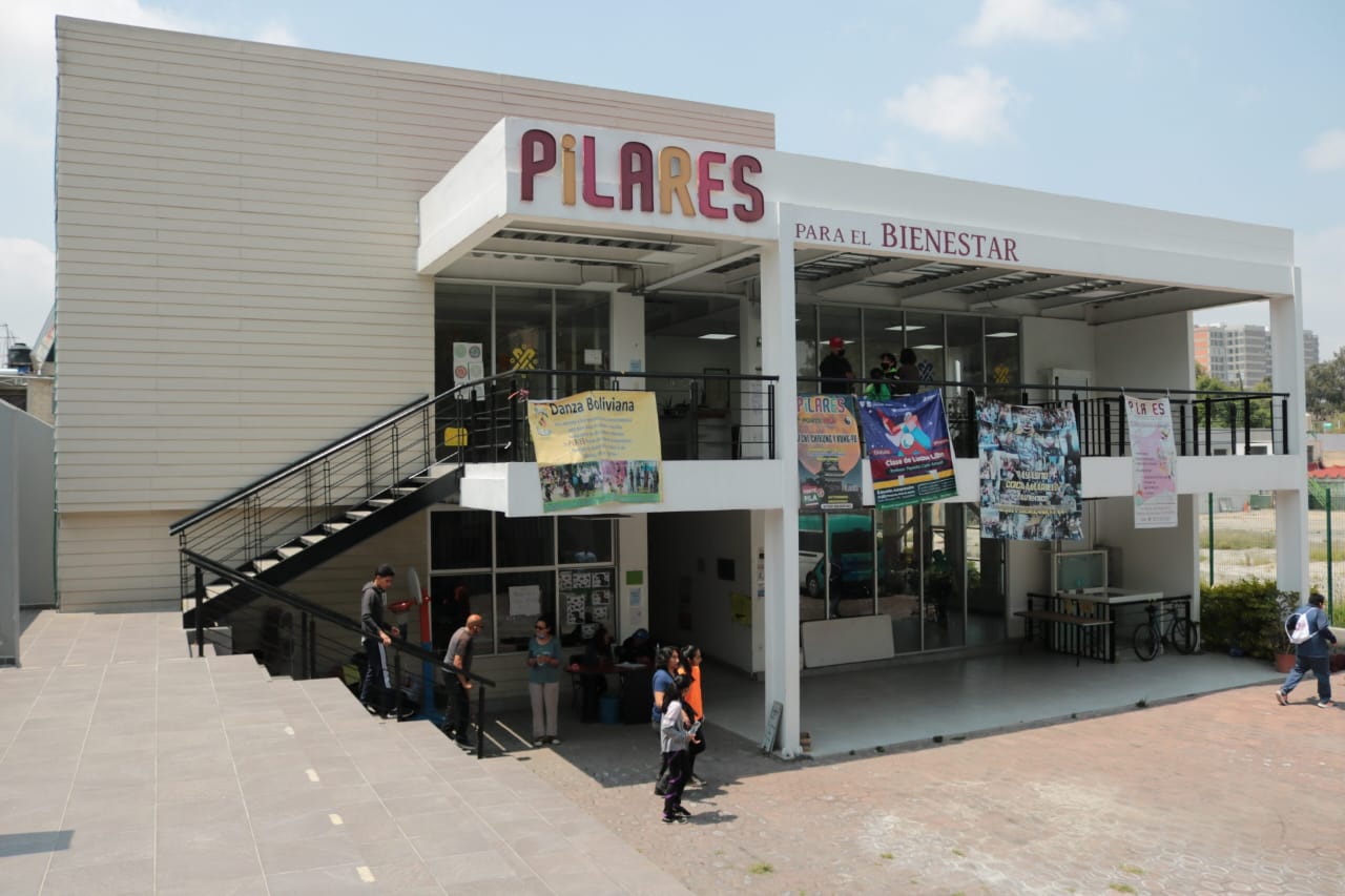 PILARES Rini Templeton