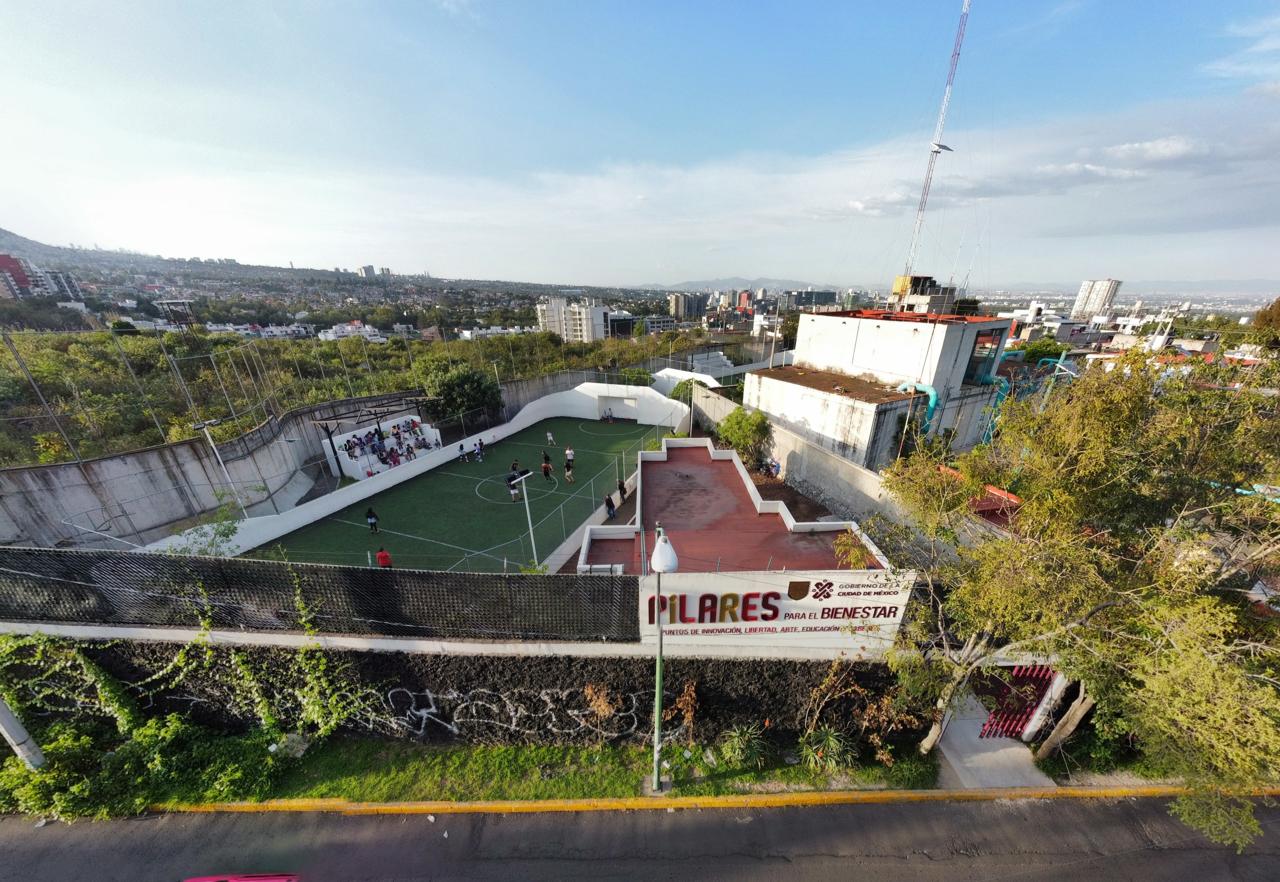 - PILARES Framboyanes