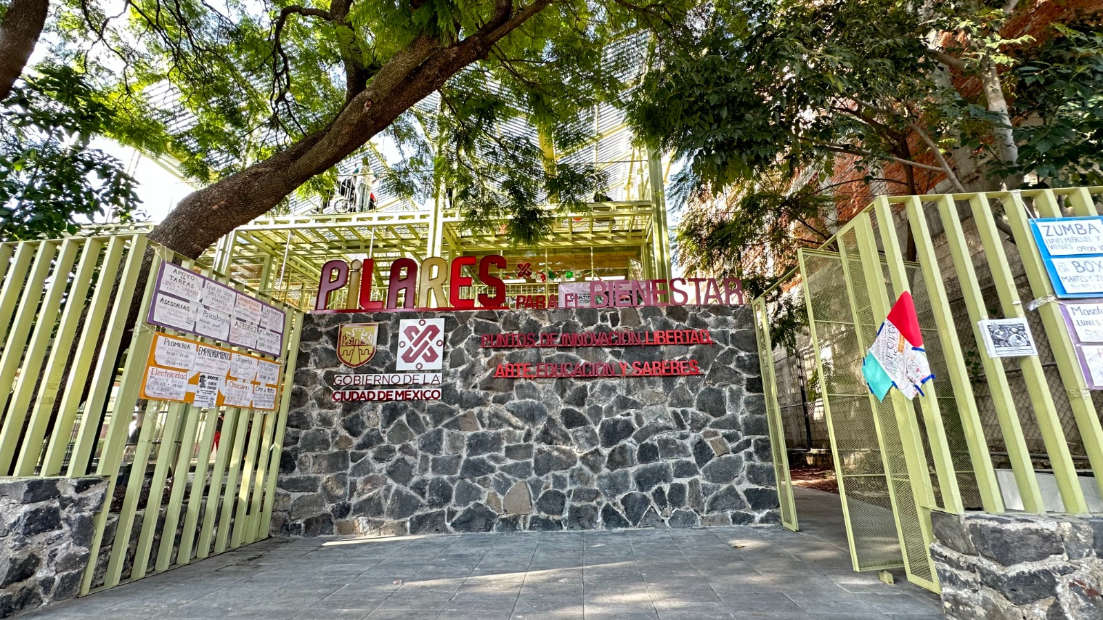 PILARES Cristina Pacheco