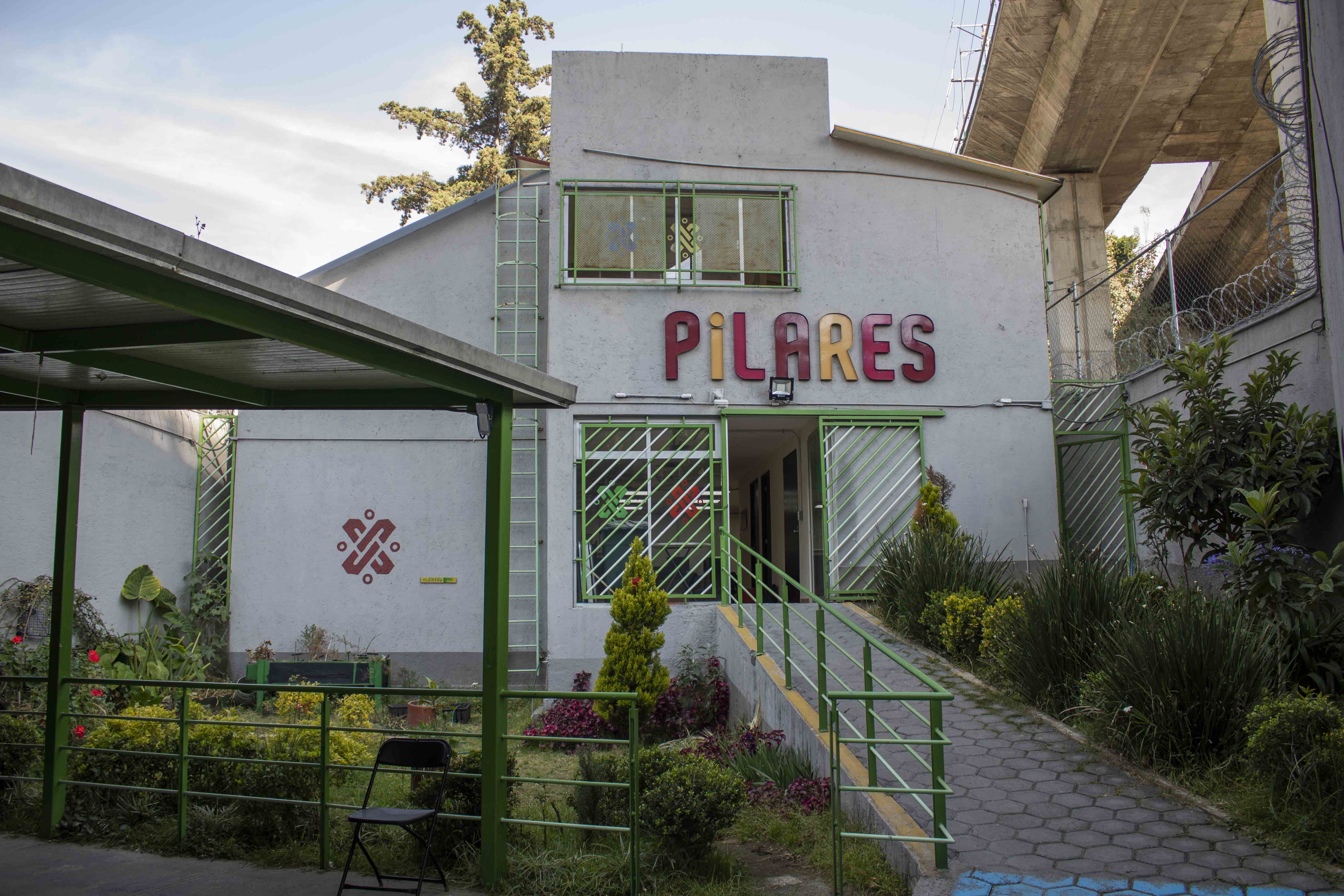 6414a70b1f6be-Las-Aguilas